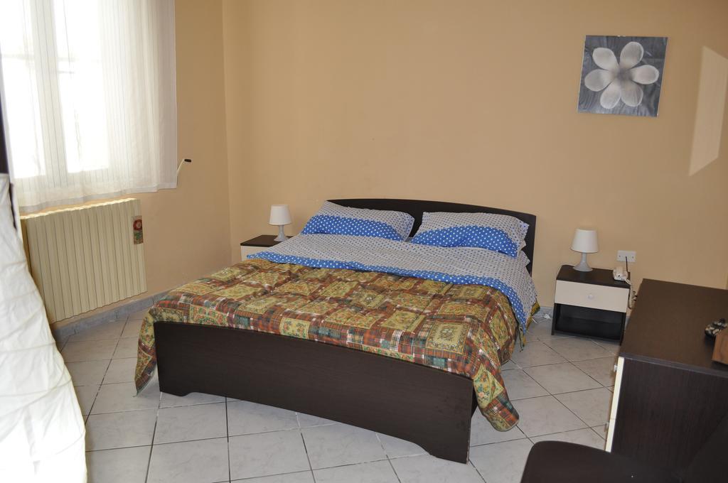 Casa Vacanza L'Aquilone Campi Salentina Екстериор снимка